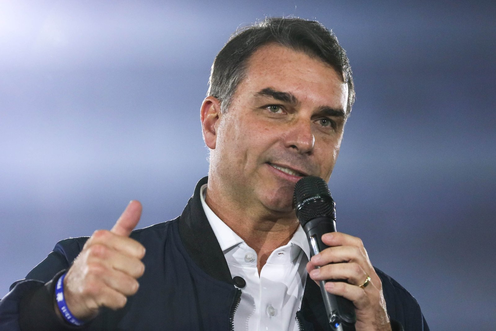 Emenda de Flávio Bolsonaro citada em apuração sobre caso Marielle