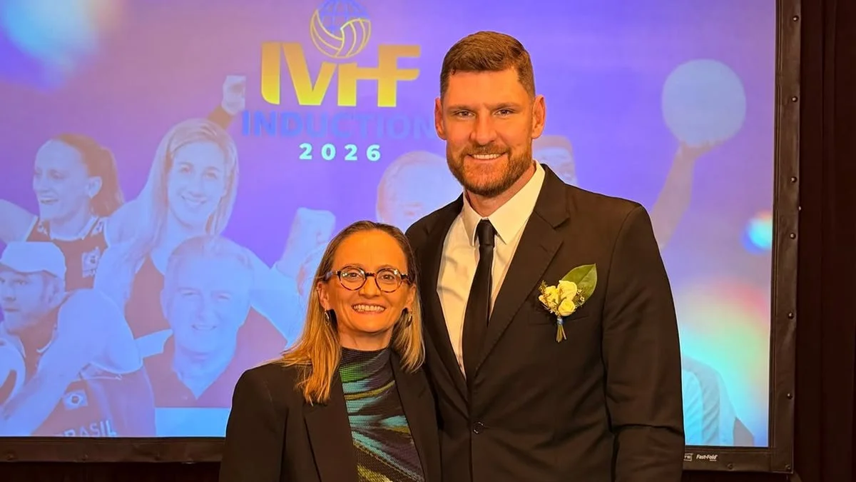 Fabi Alvim e Alison "Mamute" entram para o Hall da Fama do vôlei