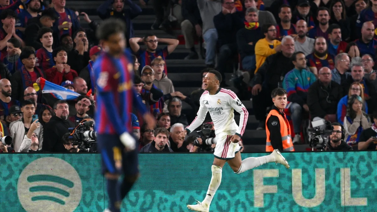 Mbappé abre o placar para o Real Madrid em clássico contra o Barcelona