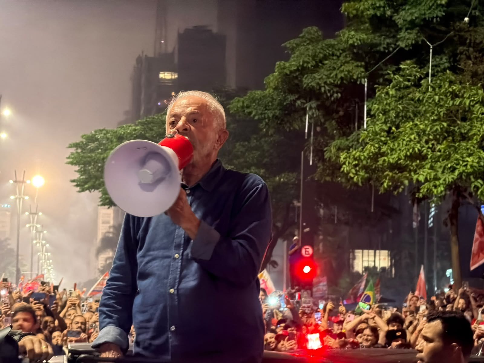 De onde vieram os votos de Lula e Flávio neste 2º turno? Veja o peso de cada região na votação