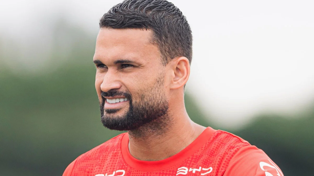 Investigado por xenofobia, Willian José pede desculpas por post ofensivo