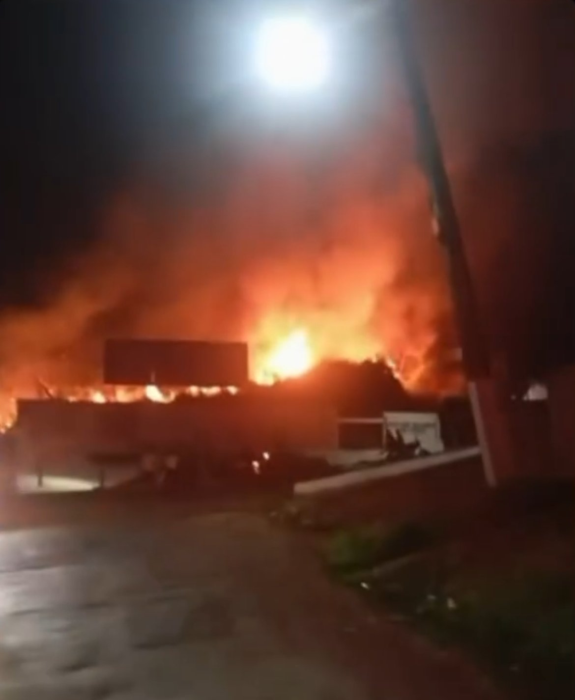 Incêndio atinge área de vegetação durante ato político em Igarapé Grande