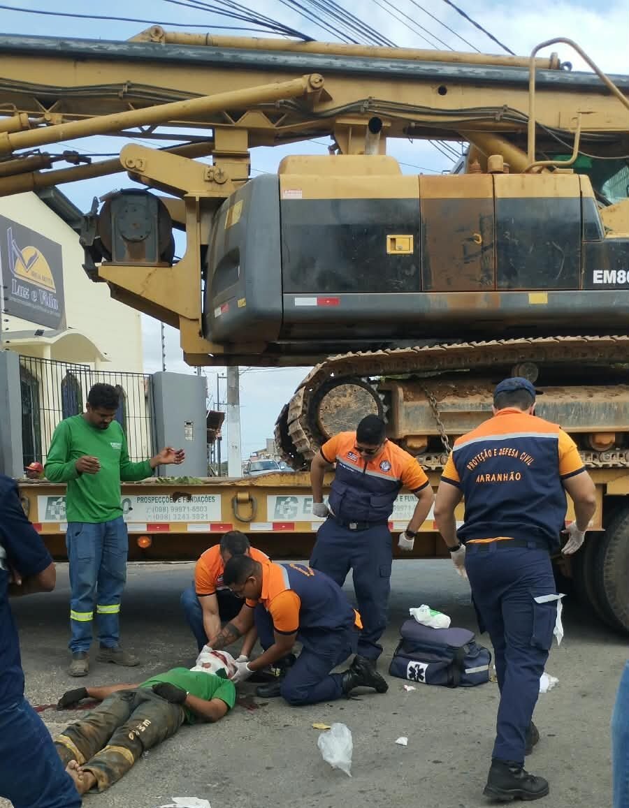 Trabalhador fica ferido após cair de caminhão perfuratriz na Avenida Guajajaras