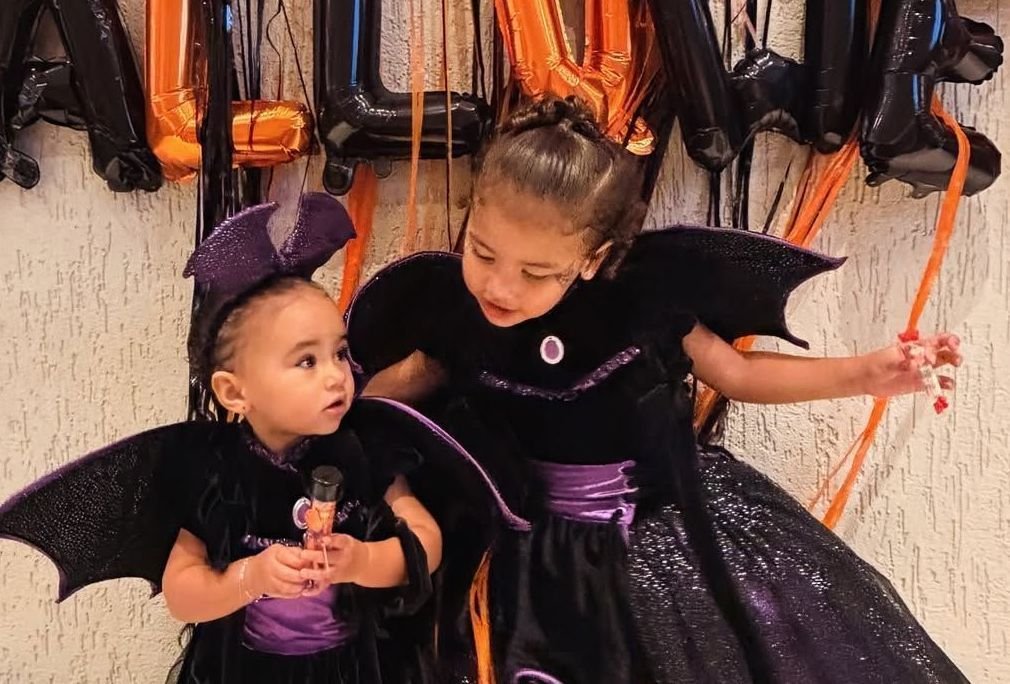 Filhas de Bruna Biancardi e Neymar Jr. aparecem fantasiadas para o Halloween • Instagram/ Bruna Biancardi