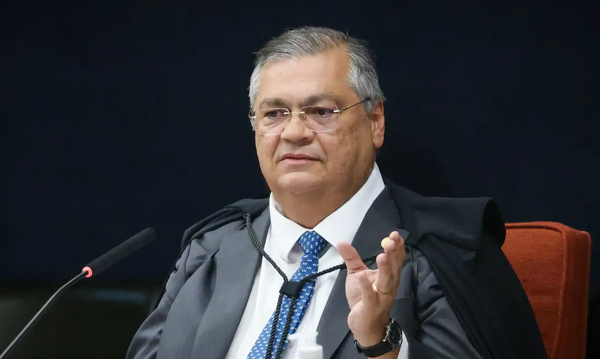 Dino encerra processo sobre publicação de Tabet envolvendo Nossa Senhora Aparecida