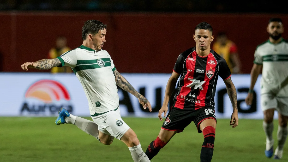 Brasileirão: Coritiba e Vitória fecham rodada em jogo contra o rebaixamento