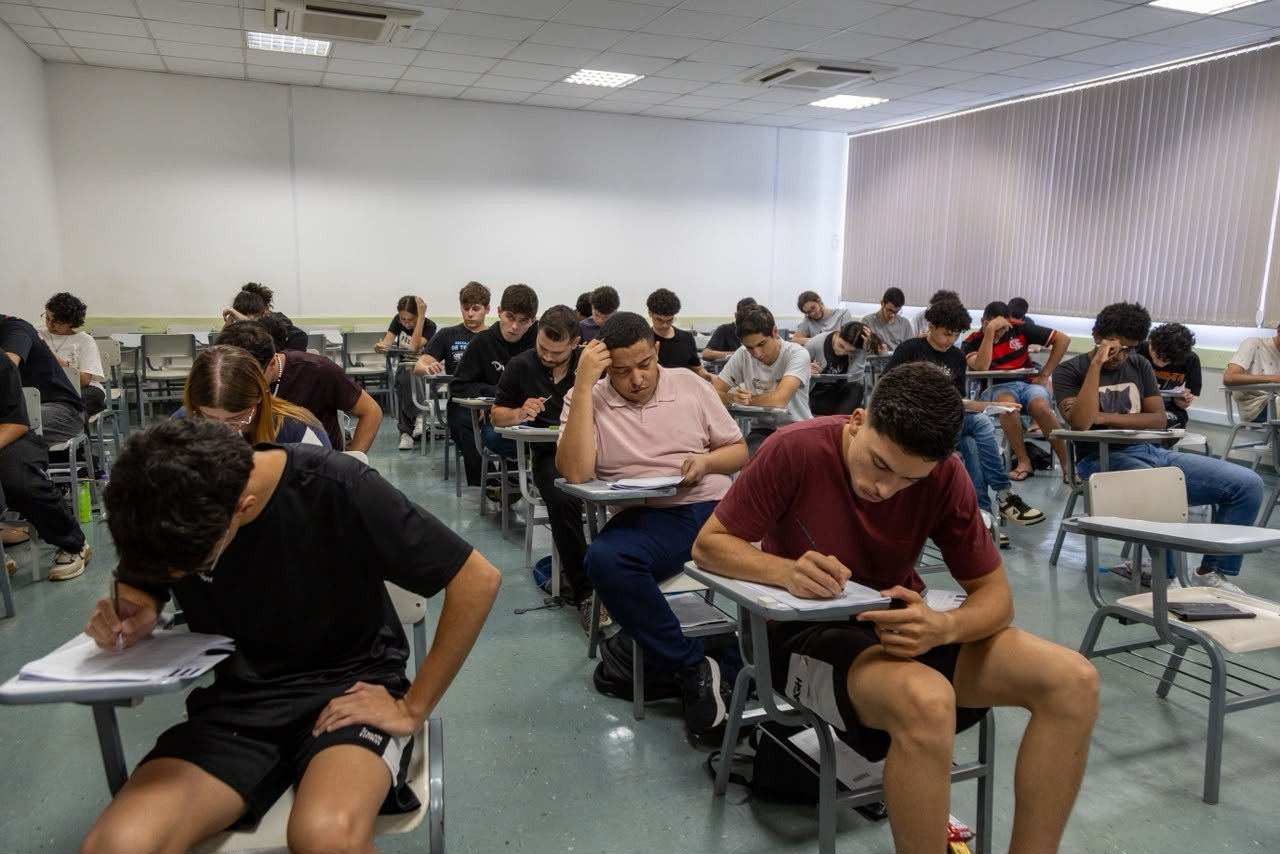 Ditadura, desinformação e 'gag': veja o que caiu na 1ª fase da Unicamp 2027