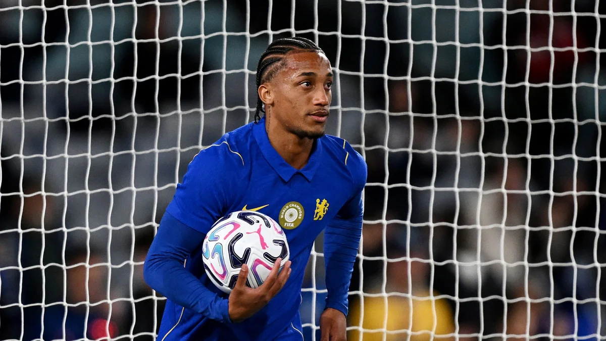 Xabi Alonso confirma lesão de João Pedro e Chelsea fica desfalcado