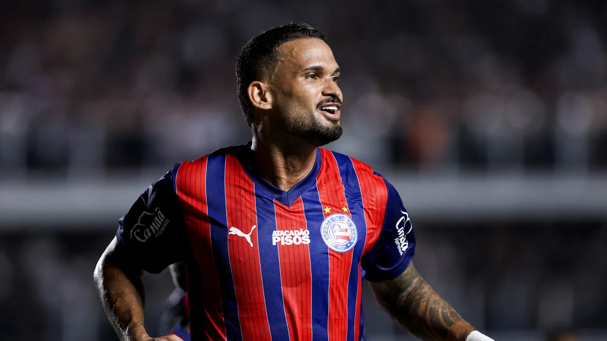 William José, atacante do Bahia, republica vídeos com ataques a nordestinos
