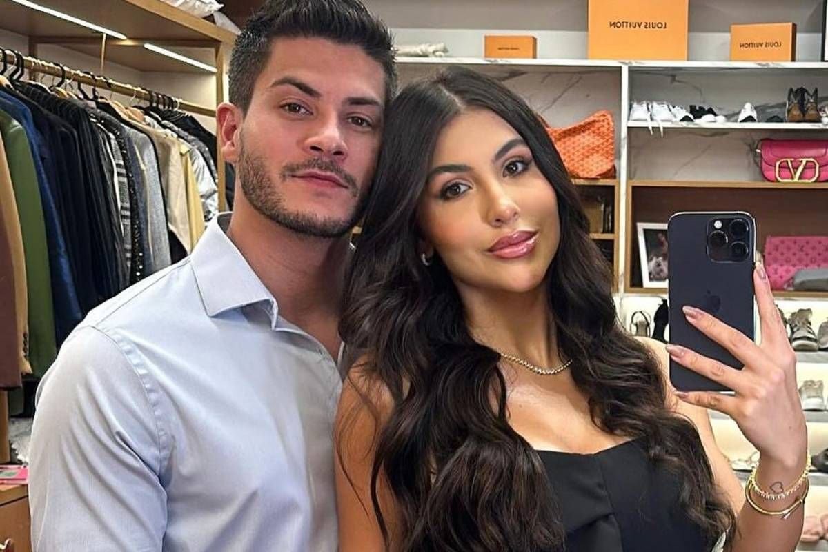 Jheny Santucci e Arthur Aguiar aparecem em clima de reconciliação • Instagram / Jheny Santucci