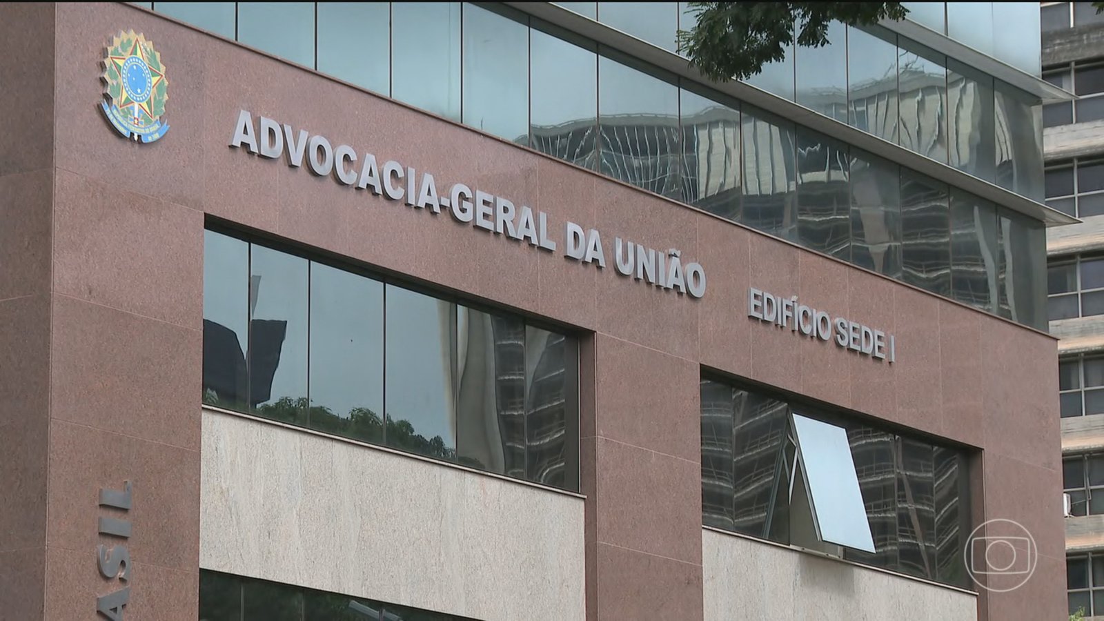 AGU pede que Justiça retire R$ 190,3 milhões em bens de suspeitos de envolvimento com crime organizado