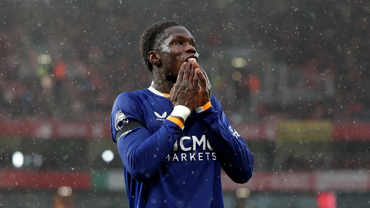 Casa de atacante da Premier League é assaltada durante jogo