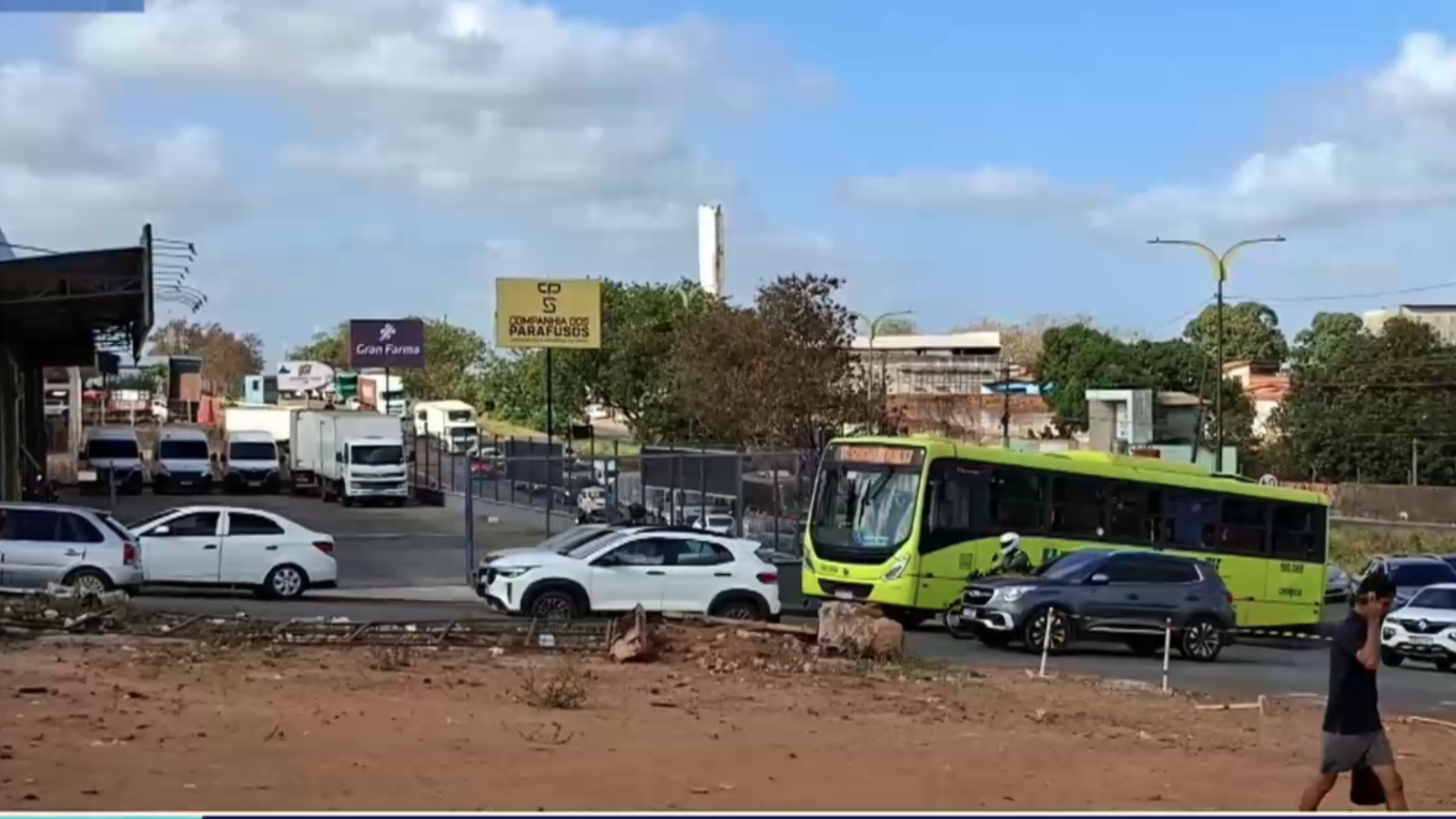 Obra na BR-135 provoca lentidão no trânsito na entrada de São Luís