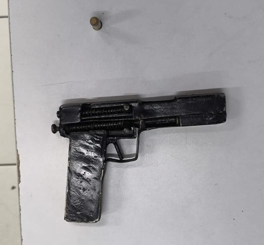 Suspeito de agredir a ex é preso com arma caseira em Timon
