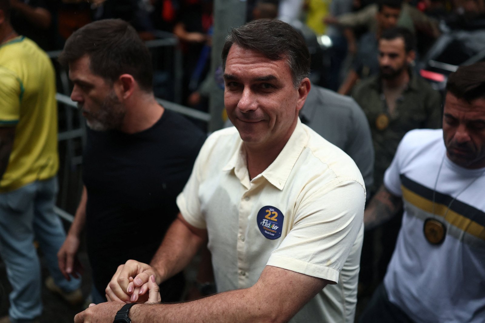 Eleições 2026: Flávio Bolsonaro supera Lula na Venezuela no segundo turno
